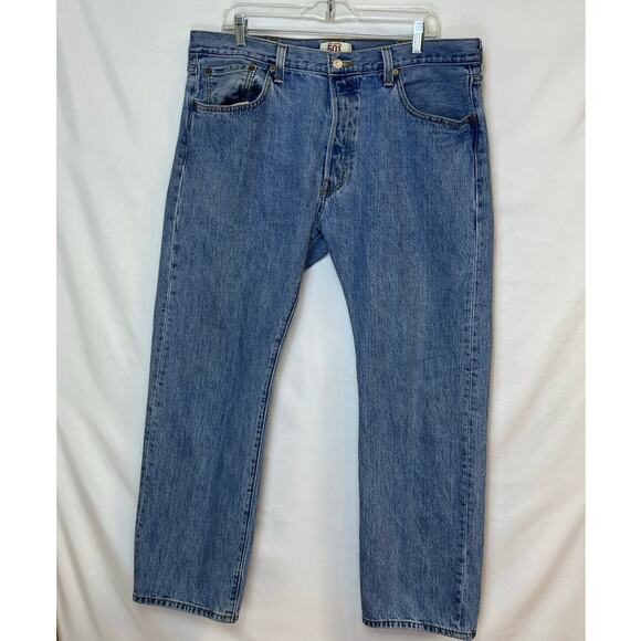 Levi’s 501 Mens 38x30 Blue Button Fly Straight Leg Stonewashed Denim Jeans 09/08 - Picture 1 of 9